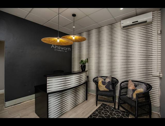 222M² BUILDING TO LET IN ESSENWOOD